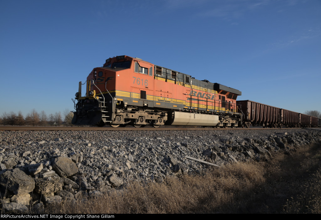 BNSF 7616